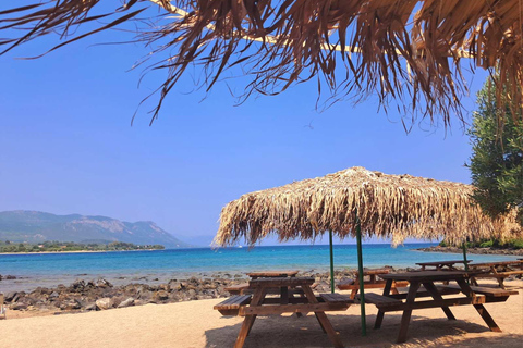 Athènes : excursion d&#039;une journée en bateau avec baignade et piscine thermaleAthènes : excursion d&#039;une journée en bateau vers les îles avec baignade