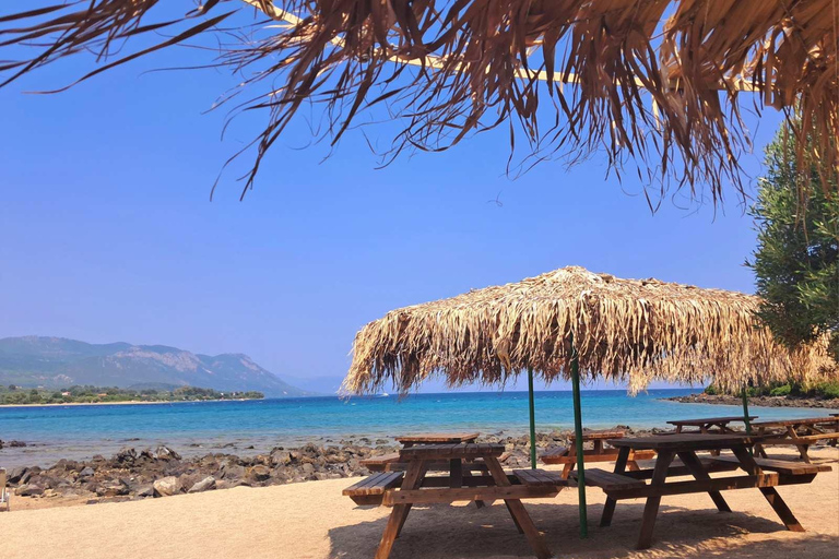 Athènes : excursion d&#039;une journée en bateau avec baignade et piscine thermaleAthènes : excursion d&#039;une journée en bateau vers les îles avec baignade