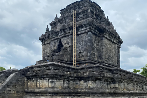Yogyakarta: Hiking Nature Waterfall & Temples Tour Yogyakarta: Siluwok Waterfall & Temples Tour