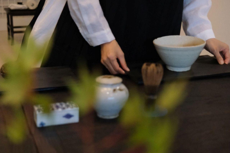 Busan: incenso coreano della serenità, tè e meditazioneBusan: incenso coreano, tè e meditazione