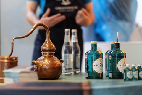 London: Make Your Own Gin Workshop with Take-home Bottle Private Group