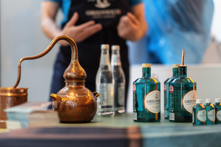 London: Make Your Own Gin Workshop with Take-home Bottle Private Group