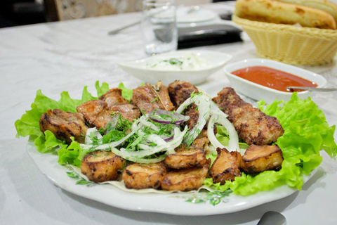 Flavors of Baku: Guided Food Tasting Tour with Tea Session