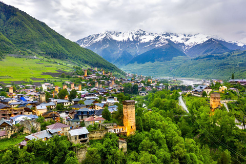 De Tbilisi: excursão de 4 dias a Svaneti com serviço de busca no hotel