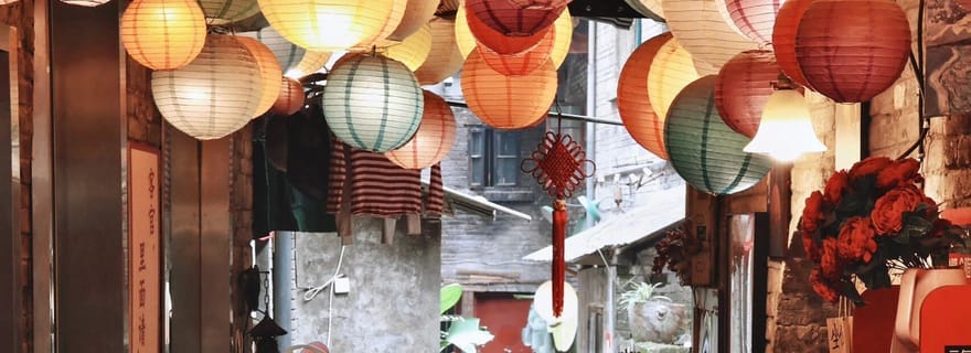 Chongqing : Skywalk, abri antiaérien, ruelle cachée et salon de thé