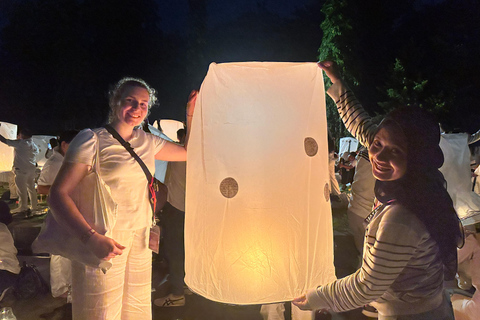 Open Tour & Private Tour Borobudur Vesak Lantern Festival OPEN TRIP Borobudur Vesak Lantern Festival