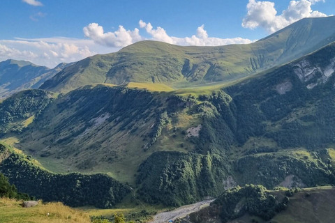 From Tbilisi: Day Trip to Kazbegi
