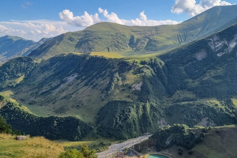 From Tbilisi: Day Trip to Kazbegi