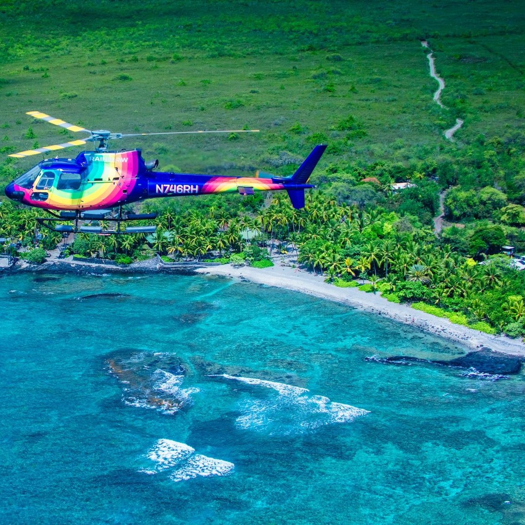 カイルア・コナ：フアラライ火山ドアオン/オフヘリコプターツアー