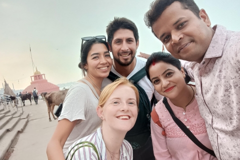 Varanasi: Guided Walking Tour with Chai
