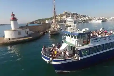 From Ibiza: Same-Day 2-Way Ferry Ticket to Formentera