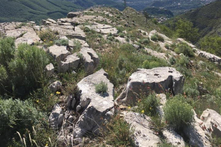 SORRENTO AMALFI COAST: TREKKING AND OVERNIGHT IN NERANO BAY BAY OF NERANO: hiking guide trekking and overnight in Nerano