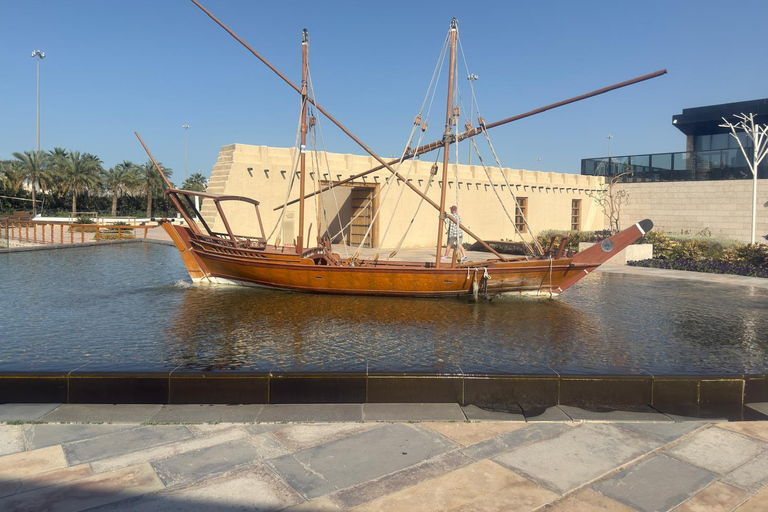 Kuwait Tour Guide Full Day with Comfort SUV Car&WIFI 5G Free