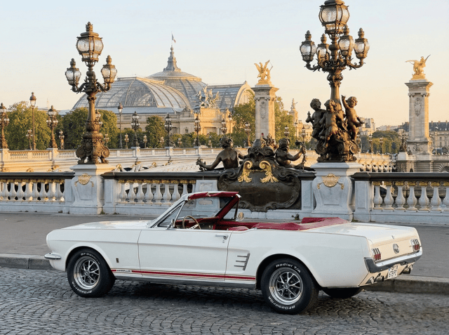 Paris: Vintage Mustang Tour & Local Guide with Hotel Pickup