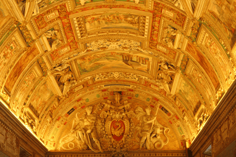 Rome: Vatican Museum, Sistine Chapel and St. Peter Tour English Small-Group Tour Experience