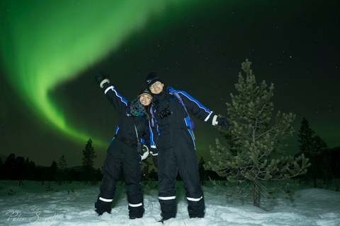 Tromsø : Excursion aux aurores boréales avec dîner et boissons chaudesTromsø : Visite des aurores boréales avec dîner et boissons chaudes