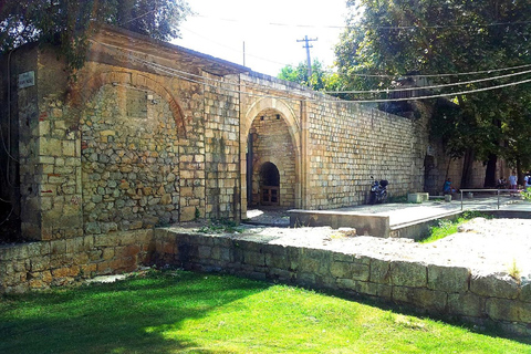 Tirana Bike Tour - historia, kultura i przejażdżka przez Grand Park