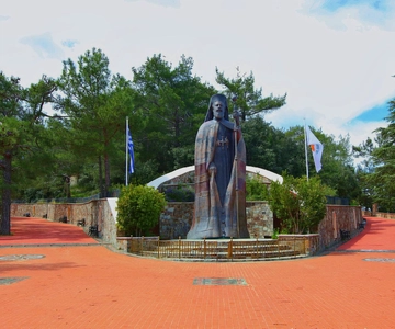 Paphos: Tour to Troodos, Kykkos Monastery, Omodos and Winery