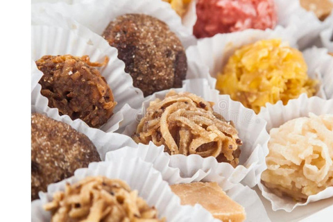 Cartagena bei Nacht: Historische Tour, typisches Abendessen + Süßigkeitenverkostung