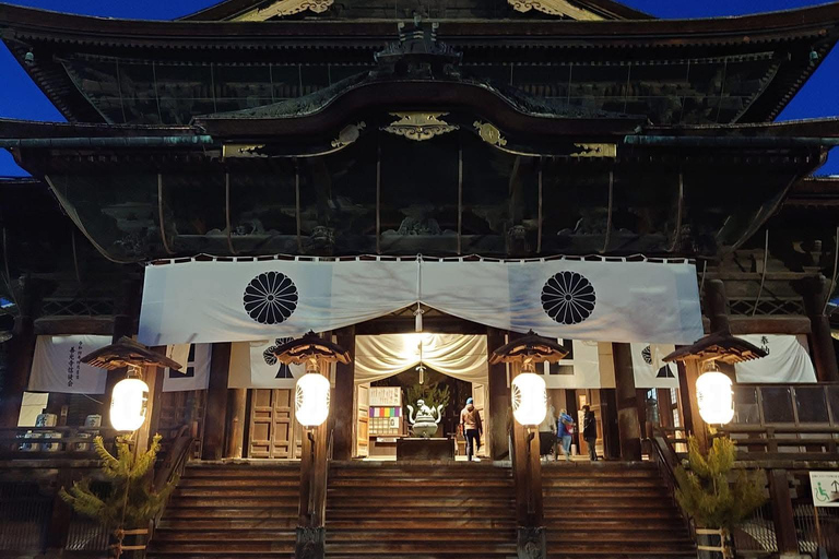 Tokyo: 5-Day Private Tour to Hiroshima with Transport