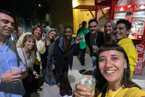 Porto: Guided City Pub Crawl with Club Entry