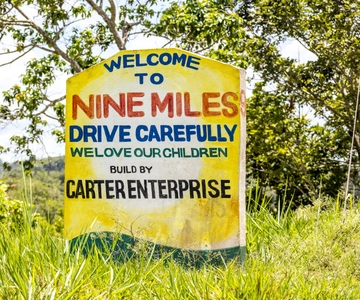 Jamaica: Dunn's River and Nine Miles