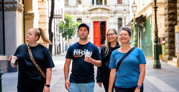 Melbourne: Laneways & Lattes Walking Tour with 2 Coffees