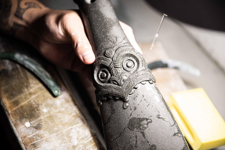 Auckland: Rotorua Te Puia & Activity Combinations Te Puia Guided Tour, Haka & Hangi Buffet Lunch