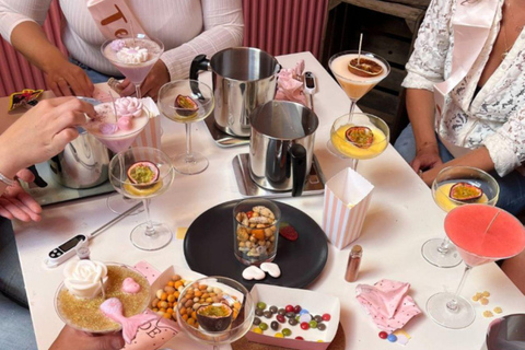 Utrecht: Candle-Making Workshop with Drinks and Snacks
