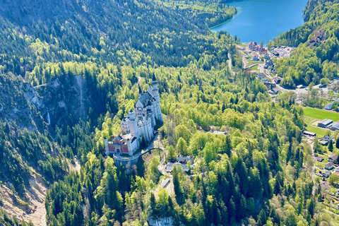 Tegelberg: Neuschwanstein Scenic Guided Photo Tour & Ticket