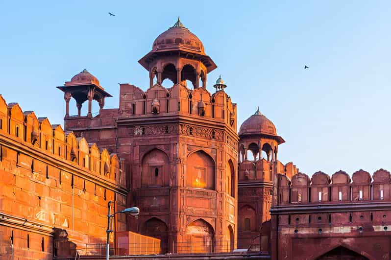 Delhi: Skip-the-line Red Fort entry with expert guide tour