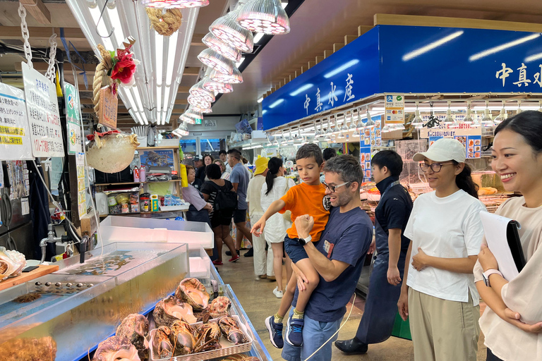 Naha Makishi Public Market : Sushi making experience English guided guide