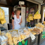 Belgrade: Street Food and Drinks Tour with 20+Tastings