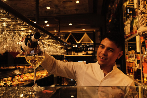 Bilbao: Pintxos & Basque Flavours Food Tour with Tastings