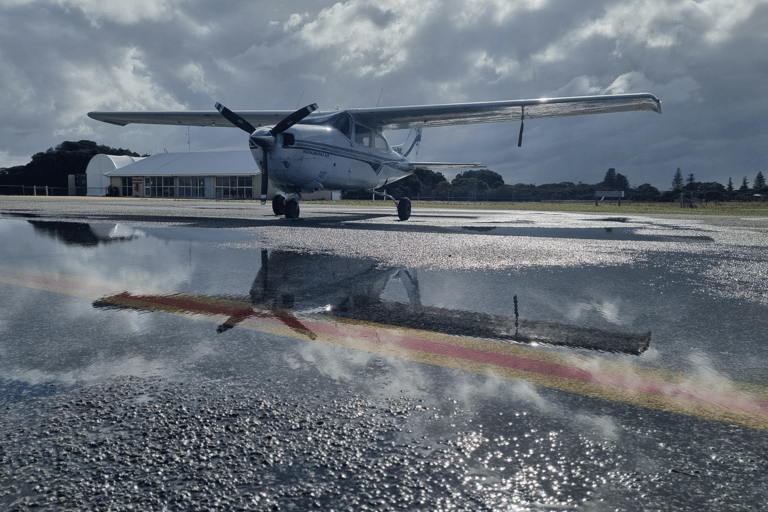 Perth: Scenic Flight to Rottnest Island with Half-Day Visit