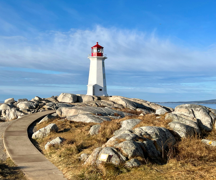 From Halifax: Peggy’s Cove Small-Group Tour with Transfers