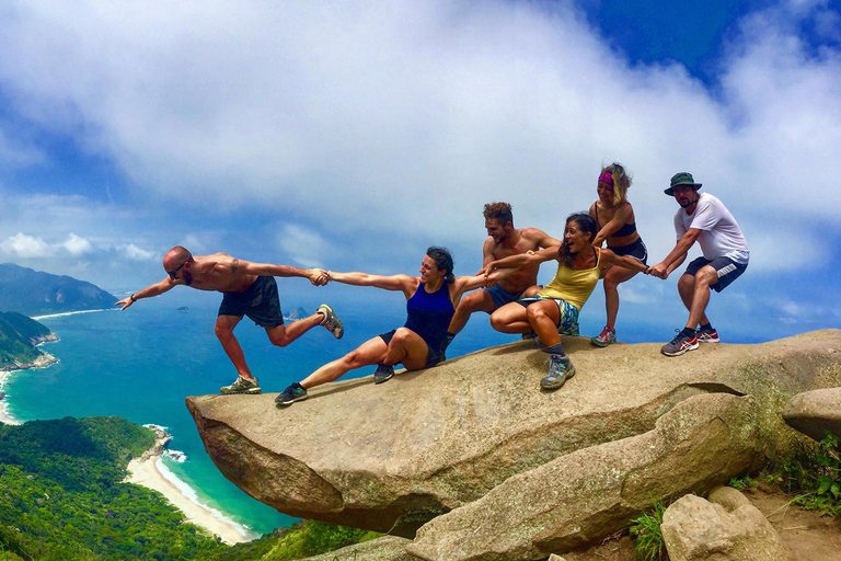 Descubre Pedra do Telégrafo: Excursión panorámica con guía experto