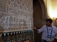 De Sevilla, viaje de día de Granada con Alhambra y Albaicín - Housity