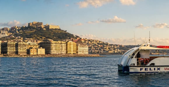 Naples: Panoramic Gulf Boat Tour with Local Guide