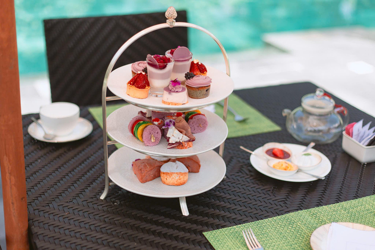 Geniet van een afternoon tea in het Four Seasons Resort The Nam Hai