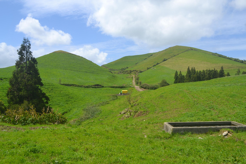 Sao Miguel Hike to Janela do Inferno and Lagoa do Fogo