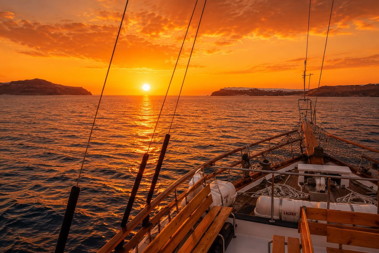 Santorini: Sunset Cruise with Volcano and Hot Springs Stops