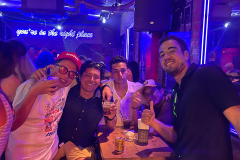 Hanoi Nightlife Bar Crawl: Music, Drinks & Good Vibes