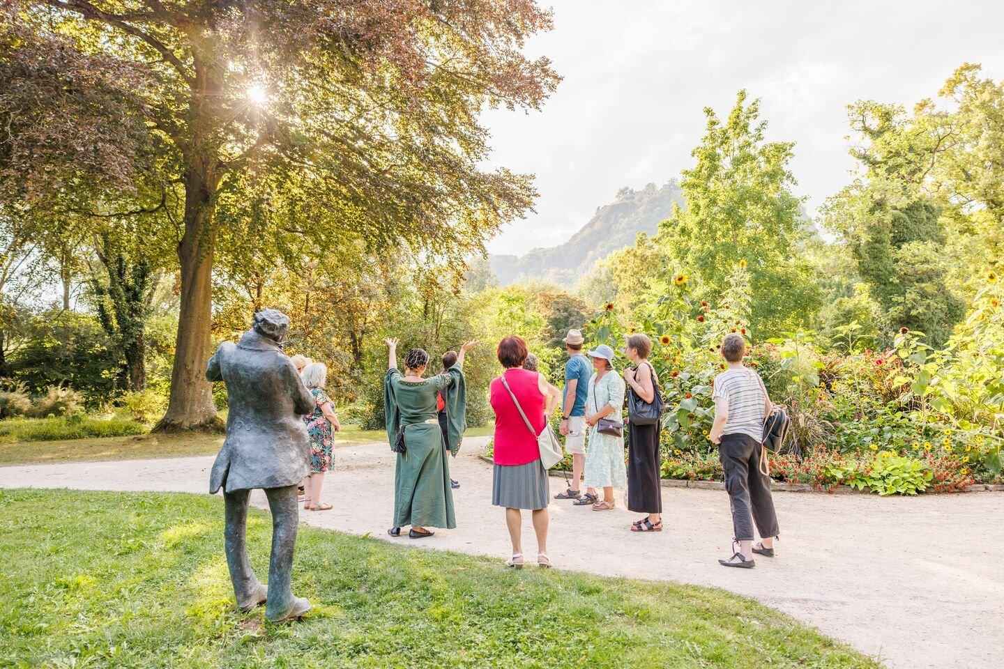 Singing: Historical city tour with Duchess Hadwig of Swabia