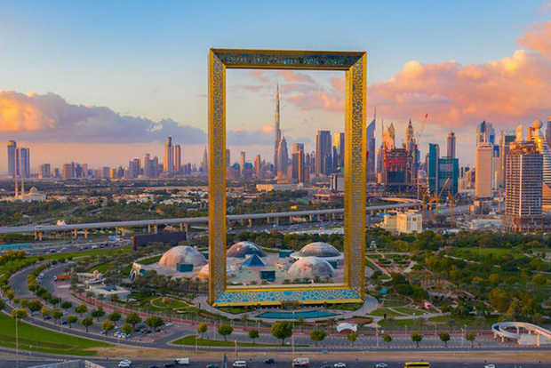 Dubaï : Visite guidée privée de la ville et billet d'entrée au cadre de Dubaï