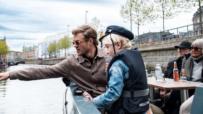 Copenhague: tour por los canales en barco eléctrico con guía