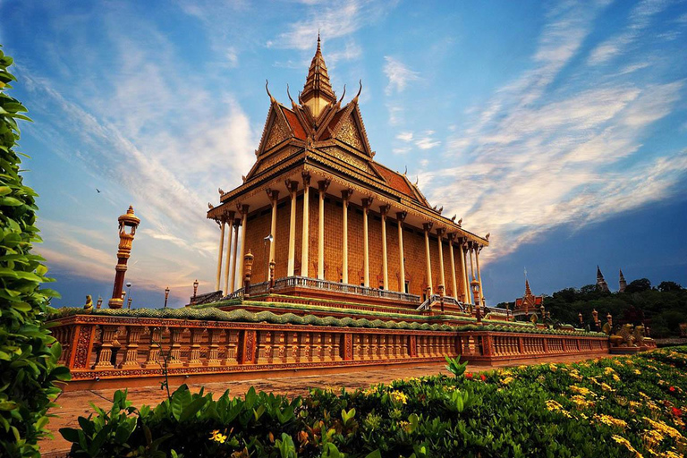 Phnom Penh: Phnom Oudong y Aldea de Koh Chen - Almuerzo incluido