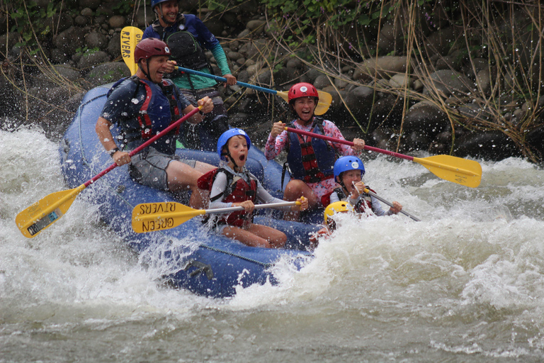 San José: Aventura de rafting em corredeiras com lanchesSan Jose: Aventura de rafting em corredeiras com lanches