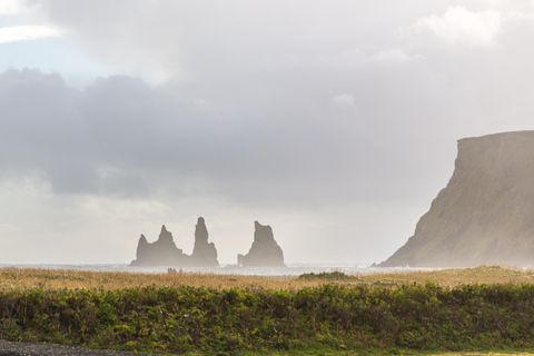 Island: Südküste, Gletscherwanderung & Nordlichter Tour