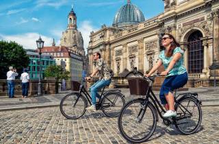Dresden: Fahrradverleih - Stadtrad mit Option Kindersitz